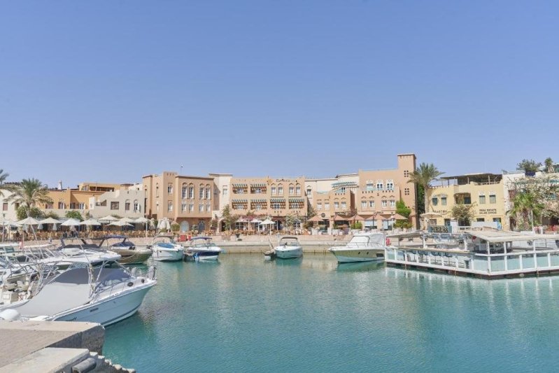 El Gouna utazás utazás Captain S Inn