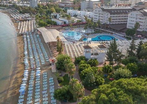 Alanya utazás Lonicera World Hotel