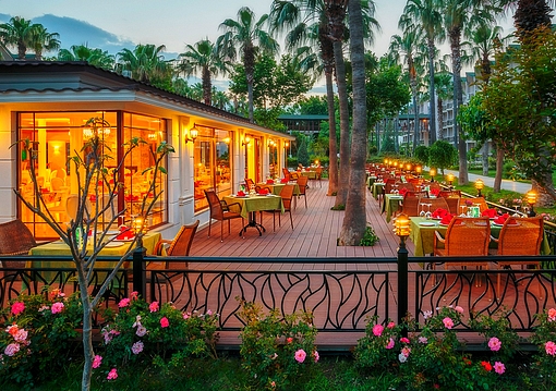 Kemer utazás Dobedan World Palace ex.: Alva Donna World Palace 5*