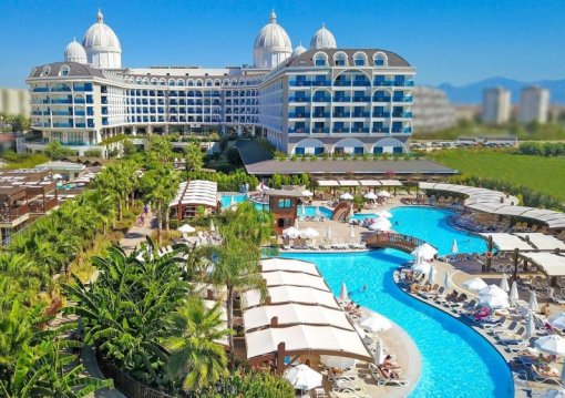 Antalya utazás Adalya Elite Lara