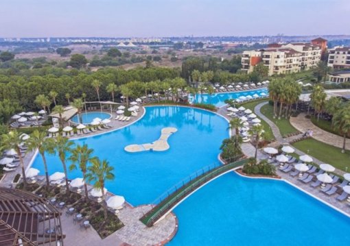 Antalya utazás Lara Barut Collection