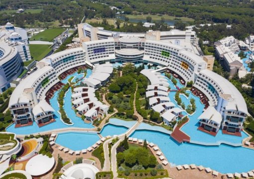 Belek utazás Cornelia Diamond Golf Resort & Spa