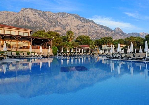 Kemer utazás Crystal Flora Beach Resort 5*