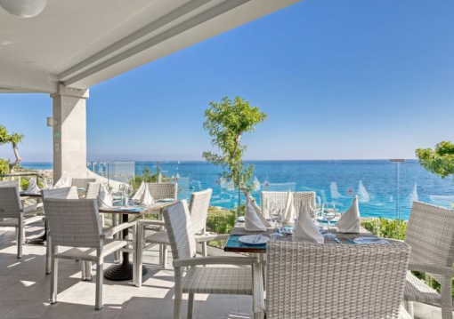 Dél-Ciprus utAyia Napa azás Atlantica Sungarden Beach Hotel 4*