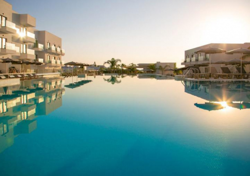 Dél-Ciprus utazás Atlantica Aqua Blue Hotel 4*