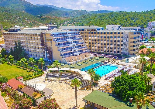 Alanya utazás Beach Club Doganay 5*