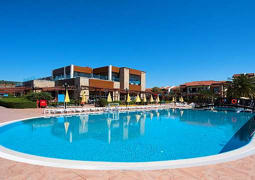 Alanya utazás Gypsophila Holiday Village 5*