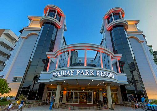 Alanya utazás Holiday Park Resort 5*