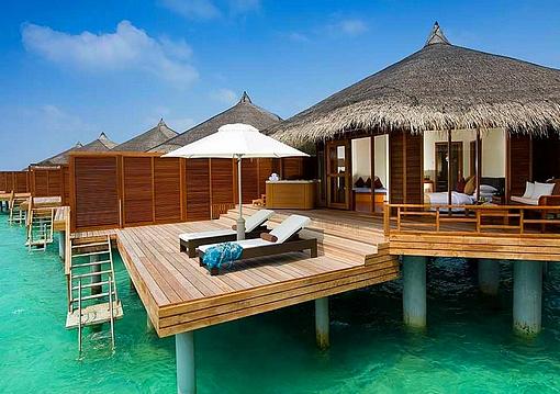 Maldív-szigetek utazás Hotel Kuramathi Island Resort 4*
