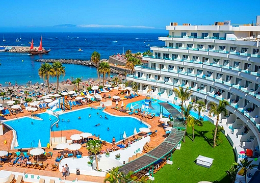 Tenerife Costa Adeje utazás Hovima La Pinta Beachfront Family Hotel 4*