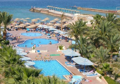 Hurghada utazás Empire Beach Resort 3*