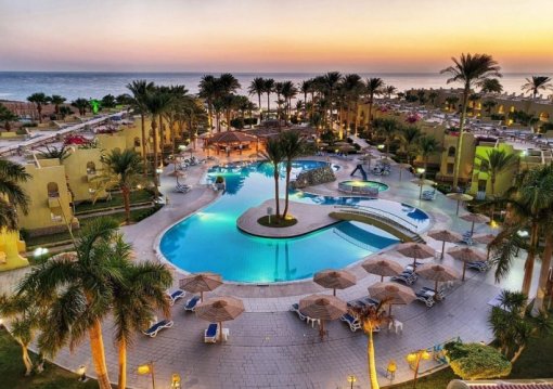 Hurghada utazás Palm Beach Resort 4*