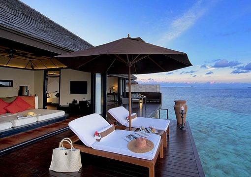 Maldív-szigetek utazás Lily Beach Resort 5*