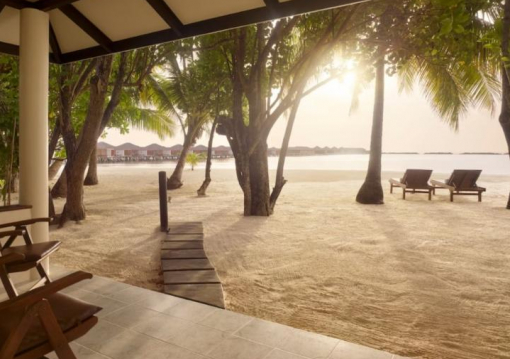 Maldív-szigetek utazás Villa Nautica Resort 5*