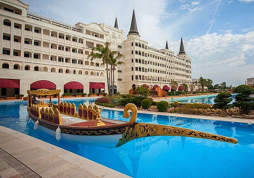 Antalya utazás Titanic Mardan Palace 5*