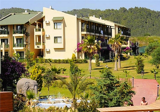 Alanya utazás Oz Hotels Incekum Beach Resort 5*