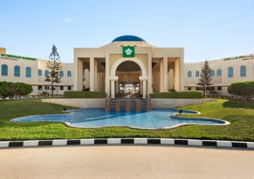 Szalála utazás Wyndham Garden Salalah