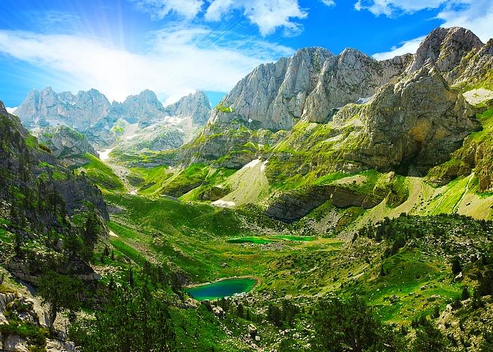 A vadregényes Albánia